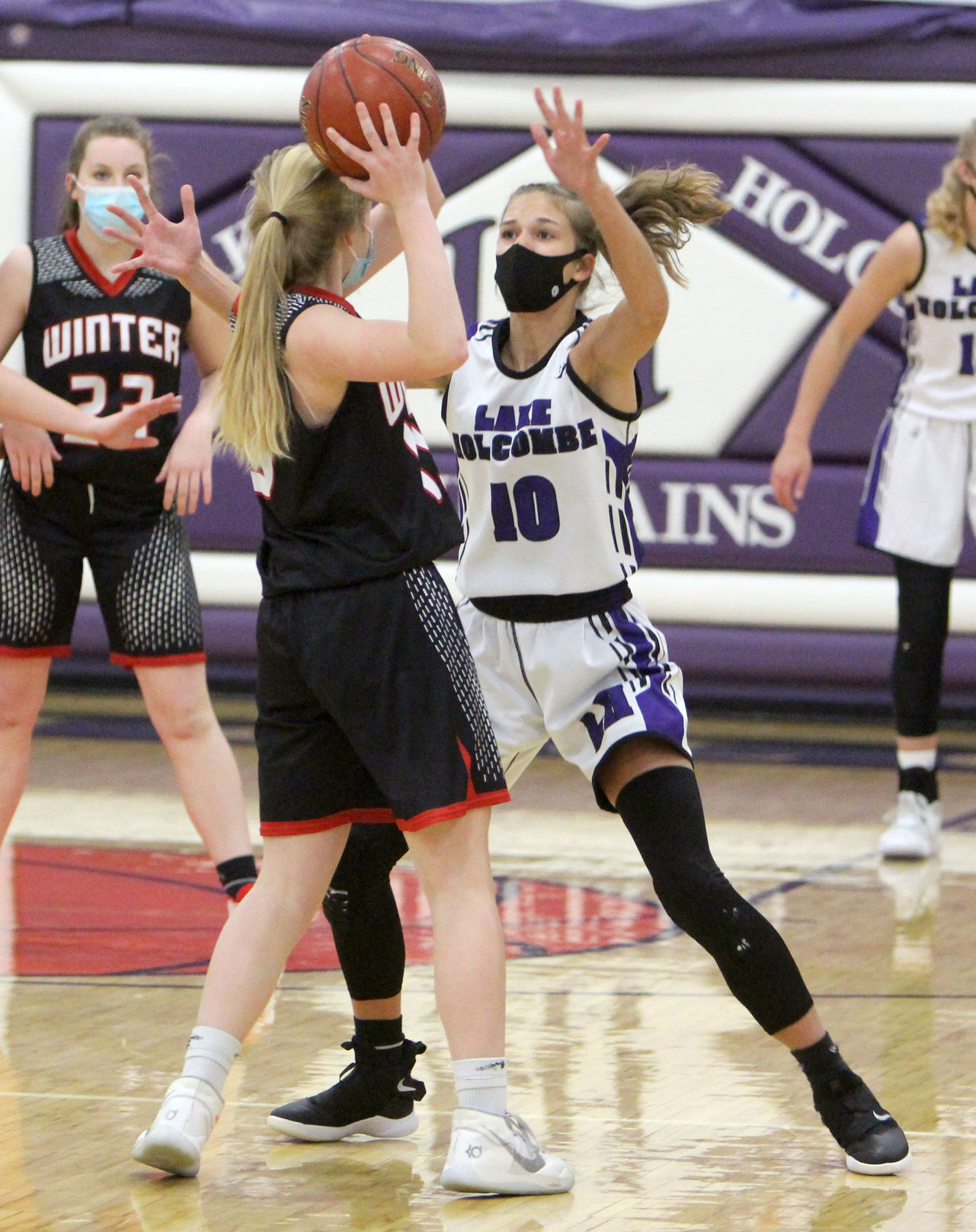 Winter at Lake Holcombe girls basketball 1-5-21